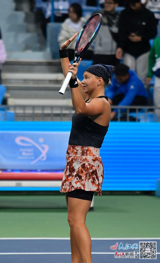 現尤為搶眼 現尤為搶眼